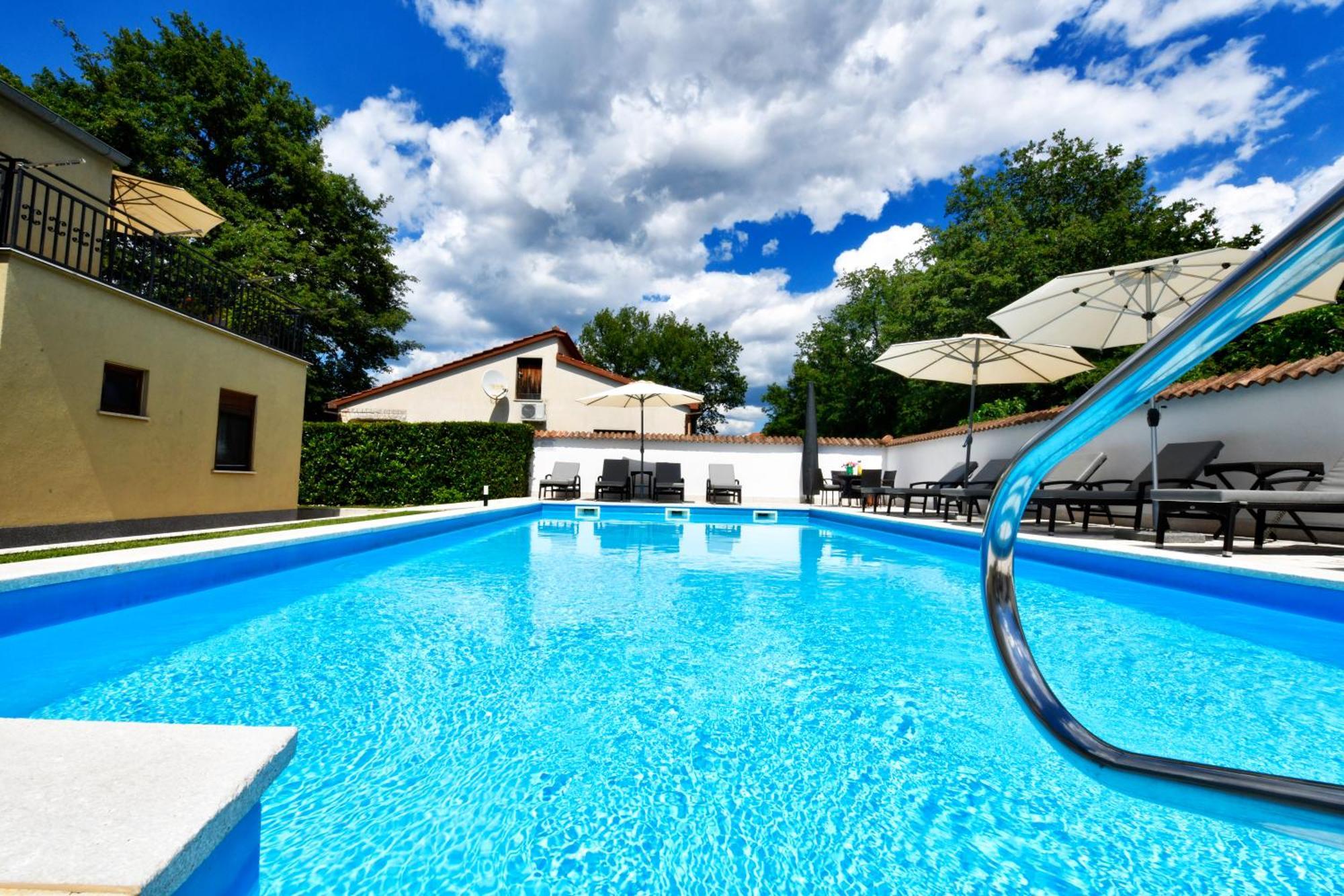 Rosini Apartments Pilic מראה חיצוני תמונה