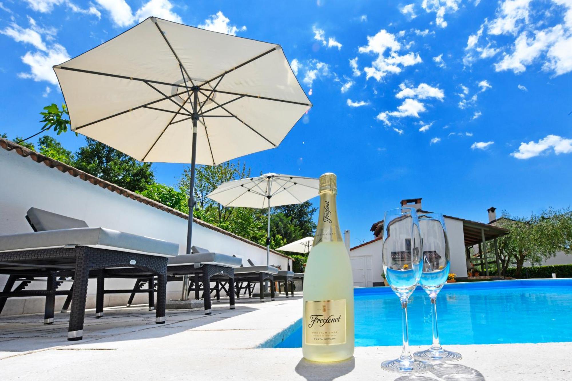 Rosini Apartments Pilic מראה חיצוני תמונה