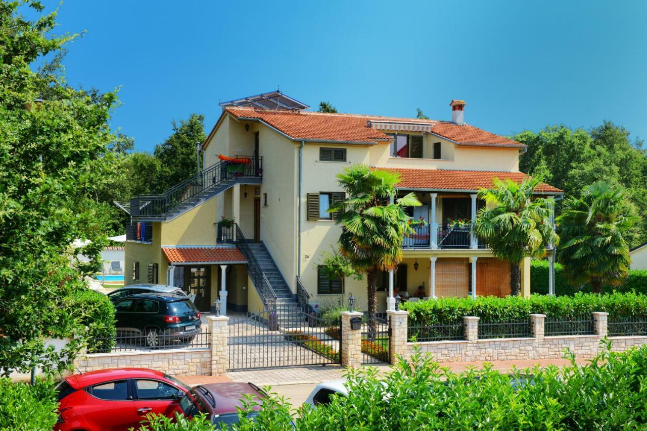 Rosini Apartments Pilic מראה חיצוני תמונה