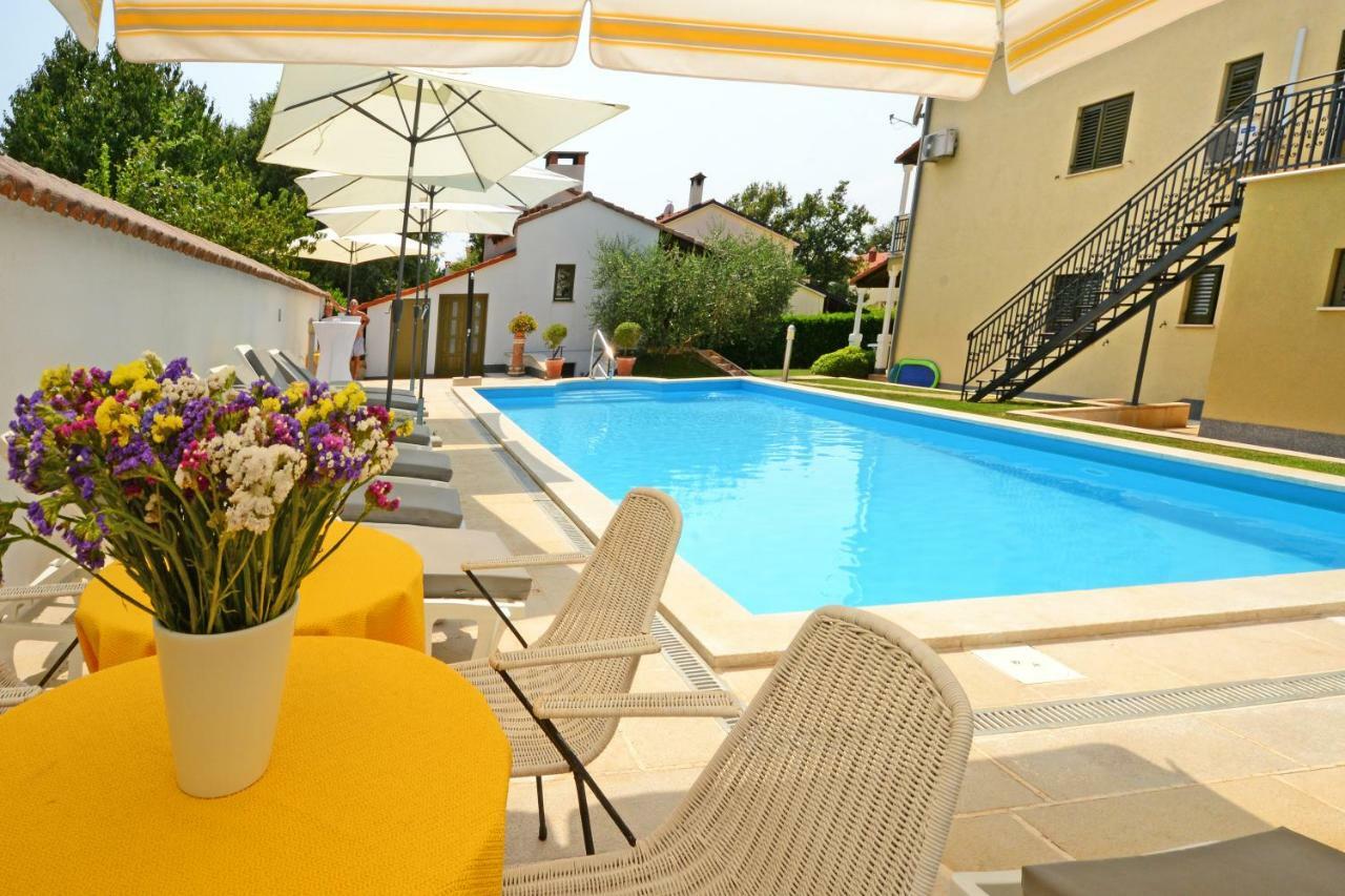 Rosini Apartments Pilic מראה חיצוני תמונה